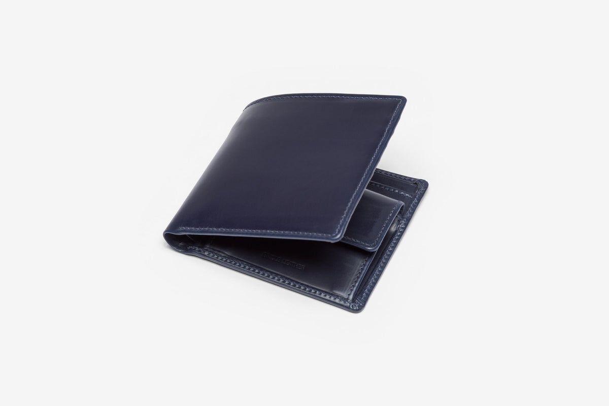 The Clarence wallet in Navy