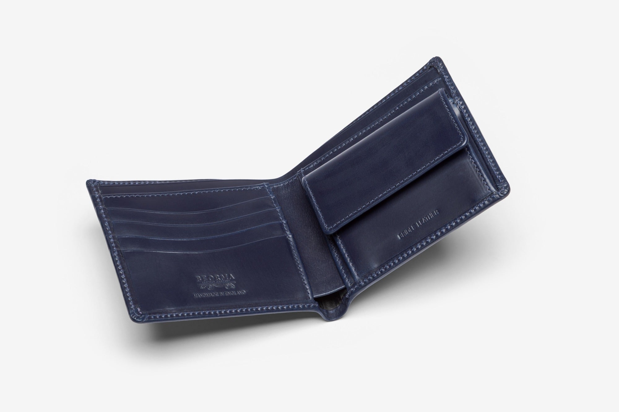 The Clarence wallet in Navy - open