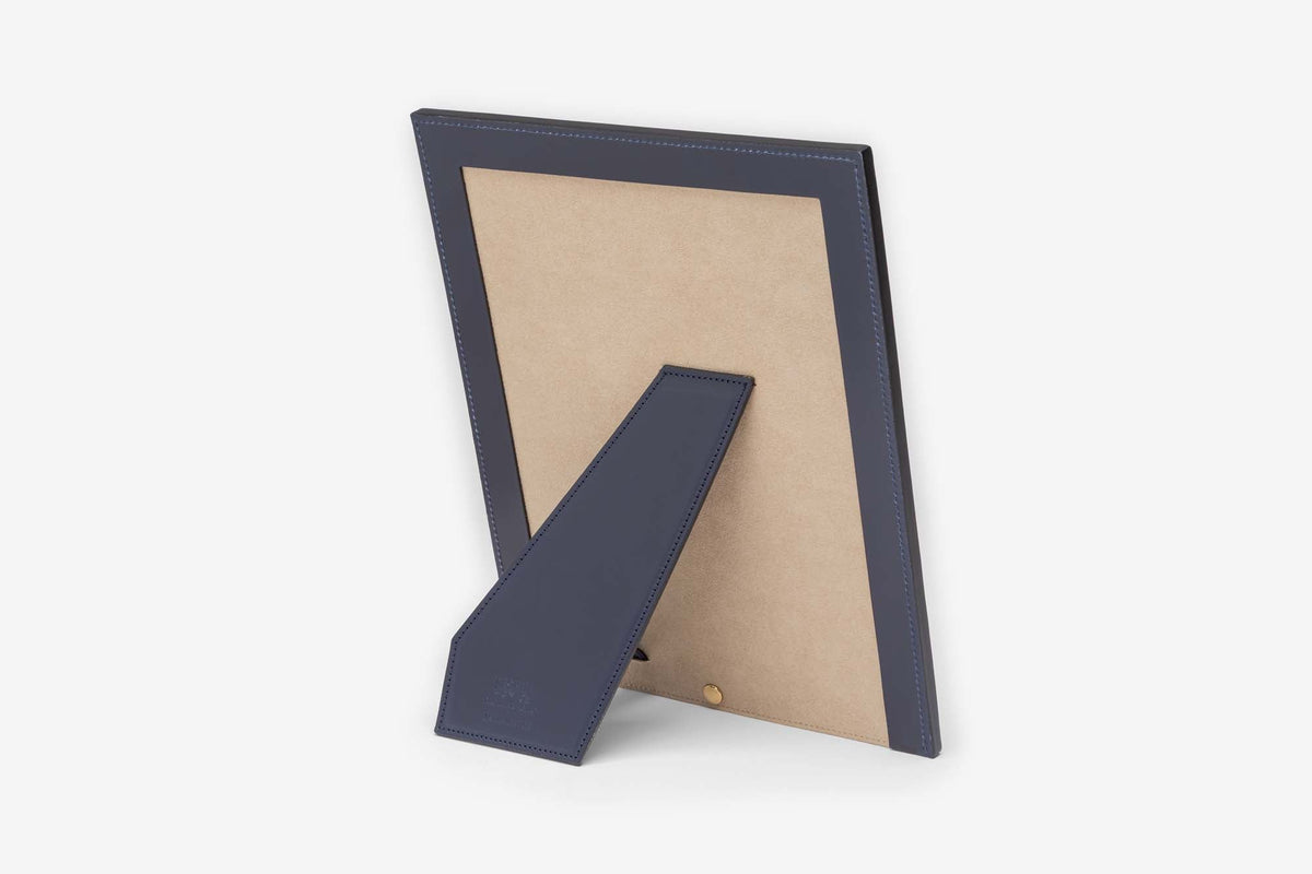 Beorma Large Frame in Navy – reverse