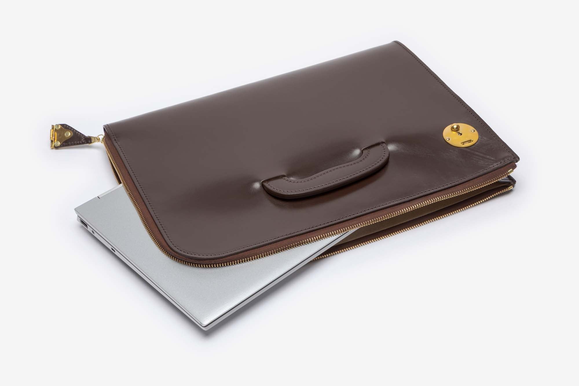 The Melbury folio in Brown - handles down