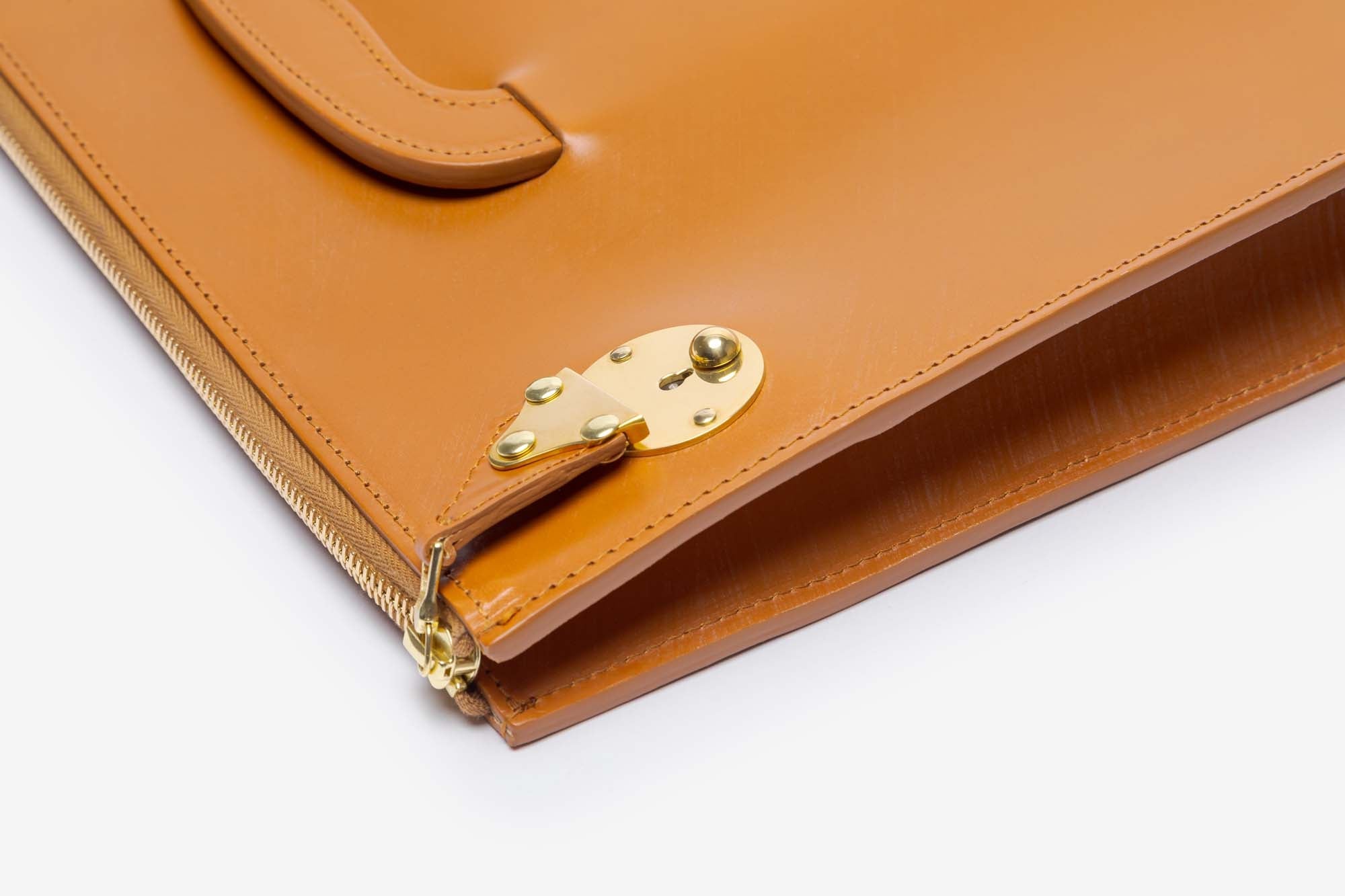 The Melbury folio in Newton Tan - detail