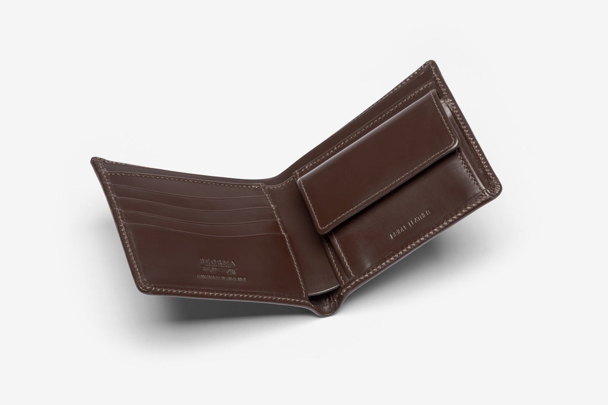 The Clarence wallet in Brown - open