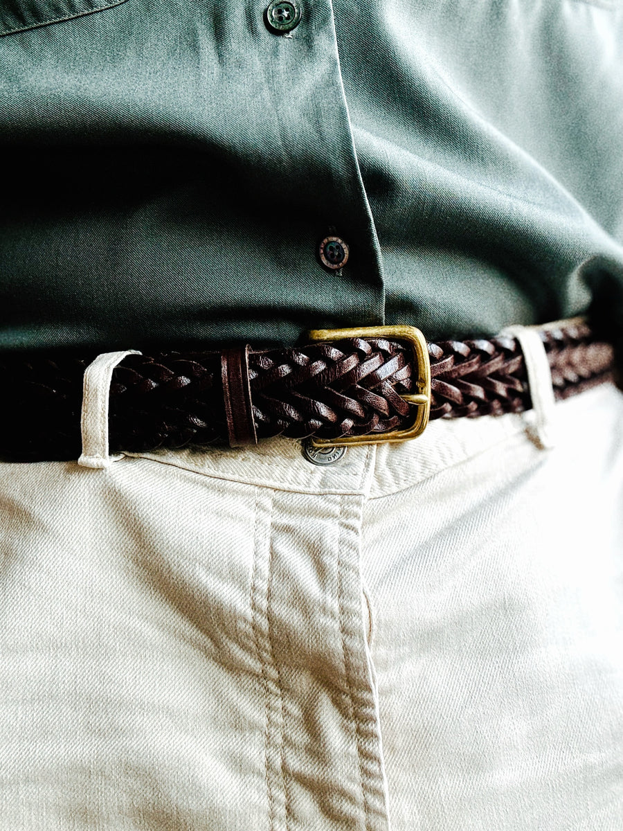 @mrlukehodges wearing a Beorma woven brown leather belt